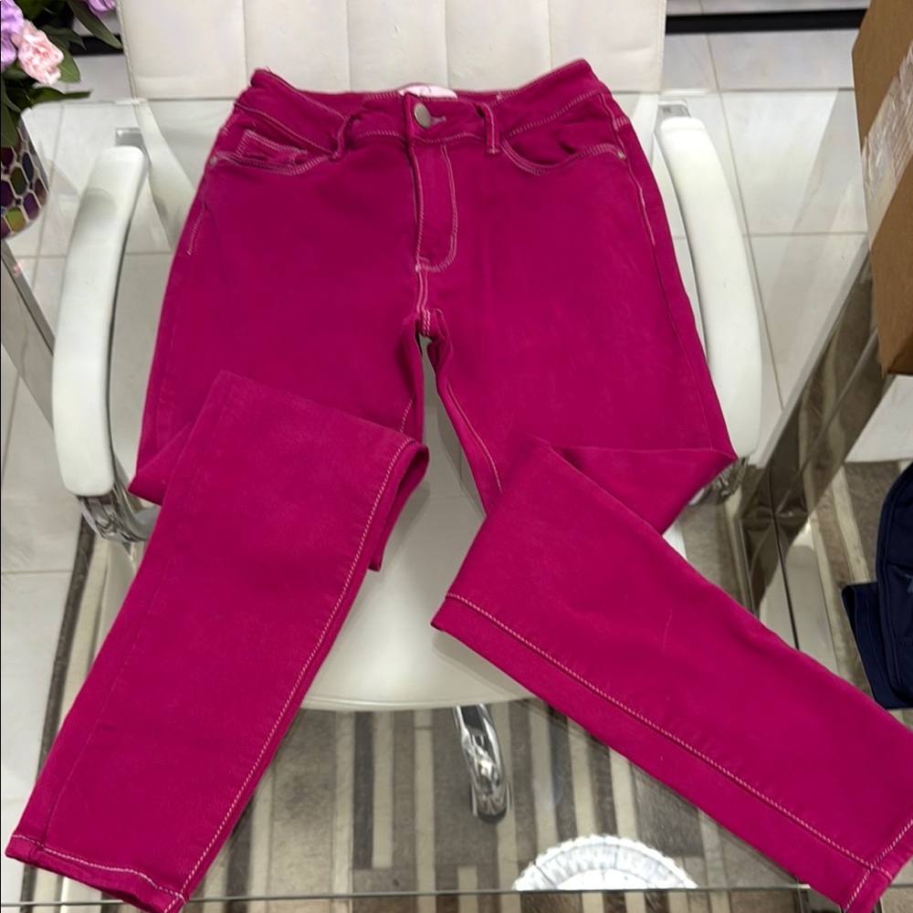 Pink Skinny Jeans with Stretch and Classic Design